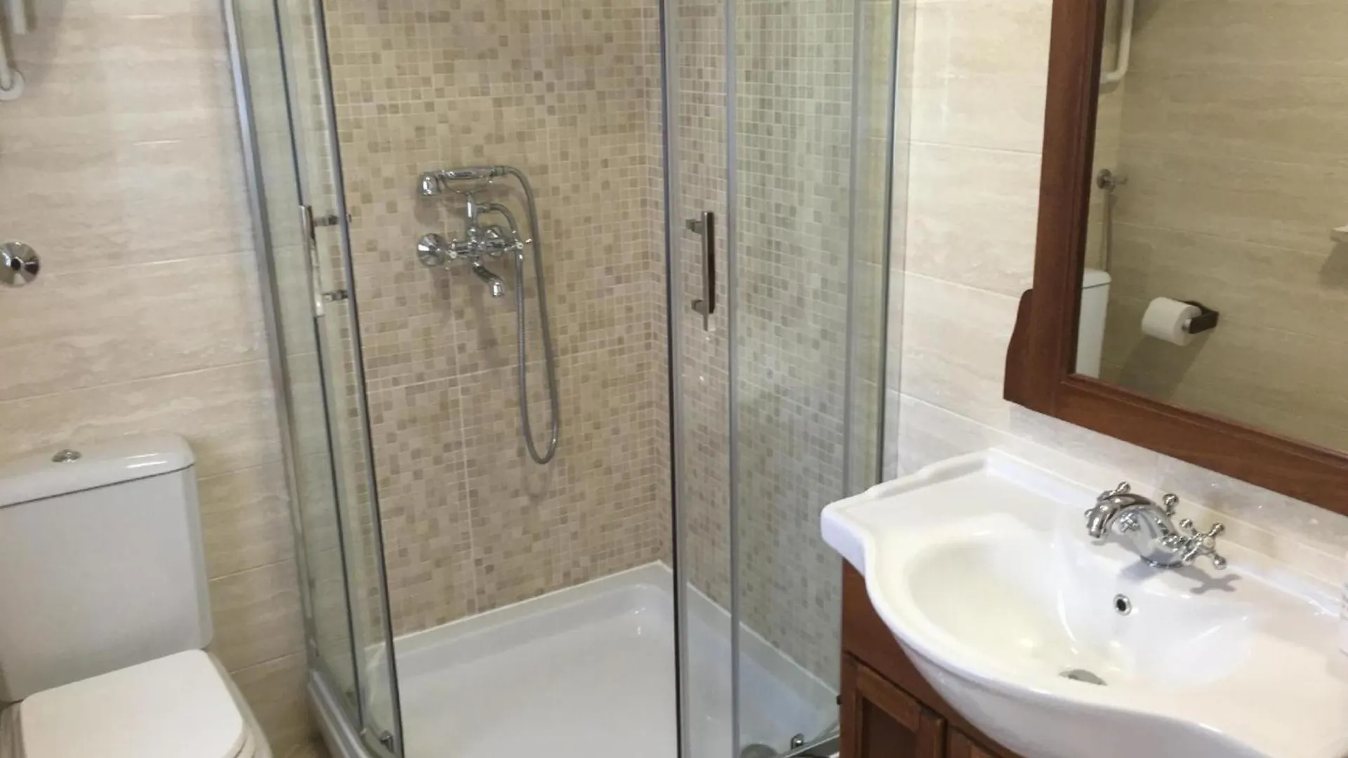 Apartamento Appartement In Stoja Mit Moebliertem Balkon Pula