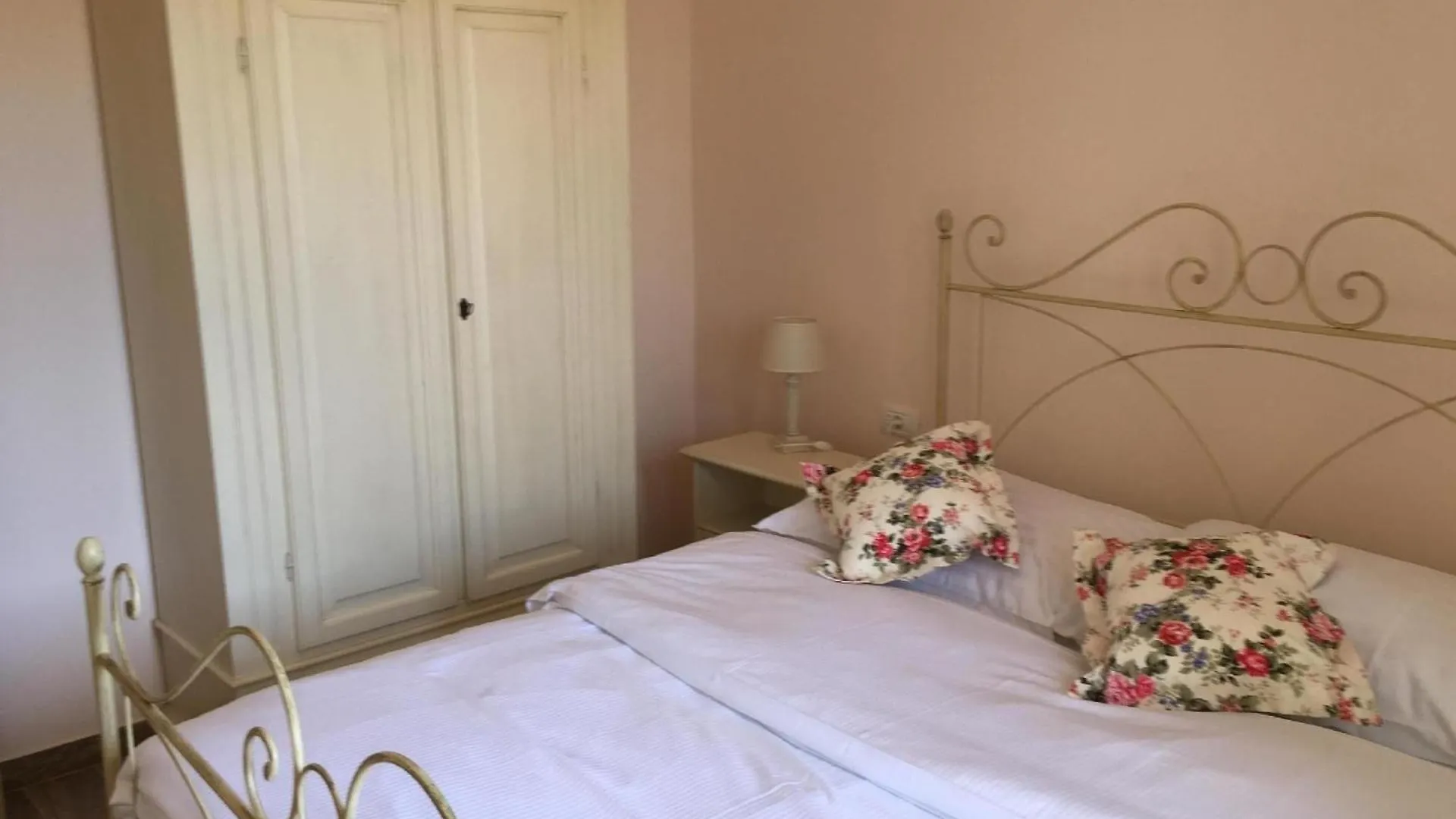 Apartament Appartement In Stoja Mit Moebliertem Balkon Pula