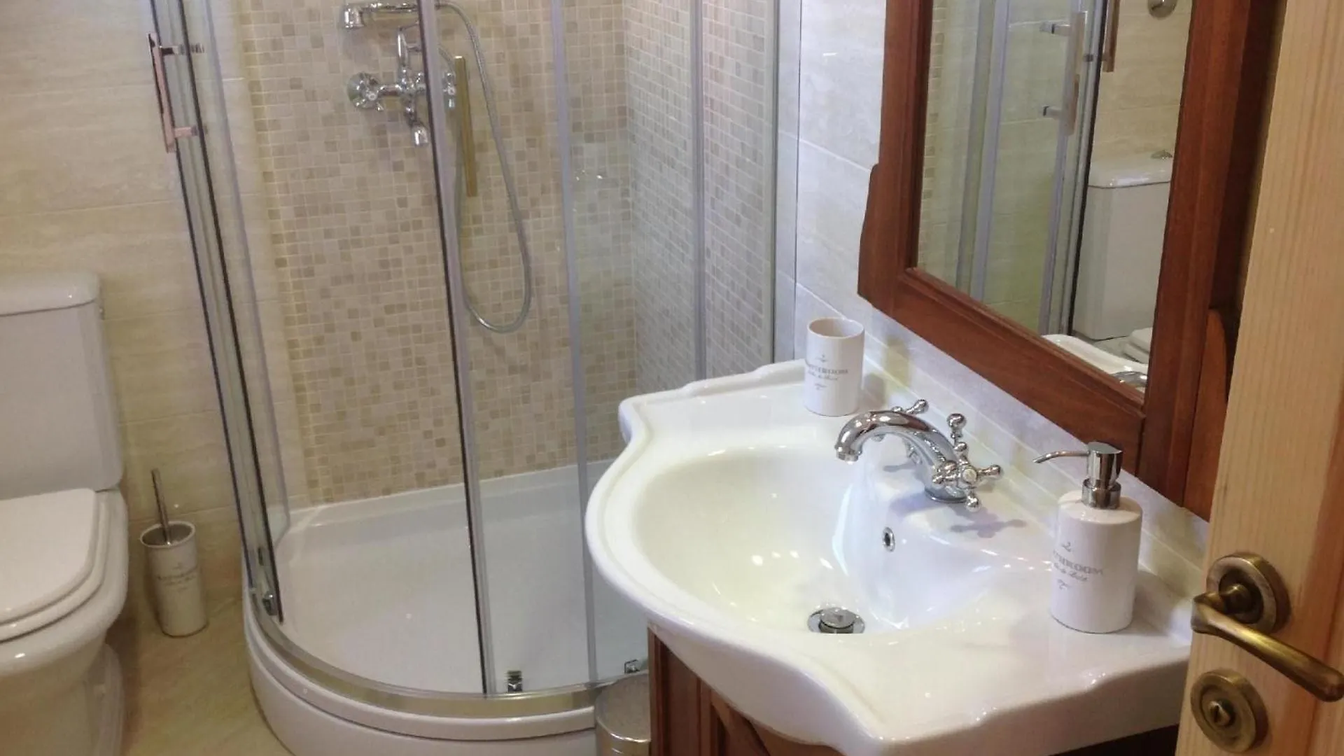 Appartement In Stoja Mit Moebliertem Balkon Pula Apartament